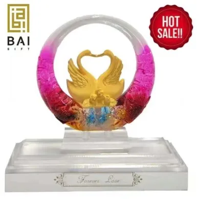 PATUNG SHIO ULAR TAHUN 2025 BAI GIFT PAJANGAN PATUNG SEPASANG ANGSA LAPIS EMAS CRYSTAL 1 ~blog/2023/3/14/c7cf4886_ef3b_4a8c_b530_b4acad84e992
