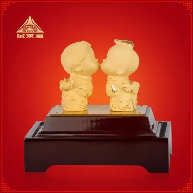 PATUNG SHIO ULAR TAHUN 2025 BAI GIFT PAJANGAN PATUNG PENGANTIN LAPIS EMAS 24K KISS LOVE 1 ~blog/2023/3/14/wedding_kiss_1