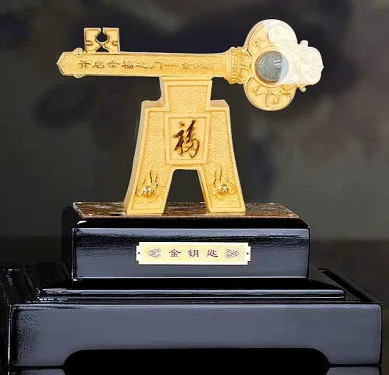 PATUNG SHIO ULAR TAHUN 2025 BAI GIFT PAJANGAN FENG SHUI KUNCI SUKSES LAPIS EMAS 24K 1 ~blog/2023/3/18/kunci