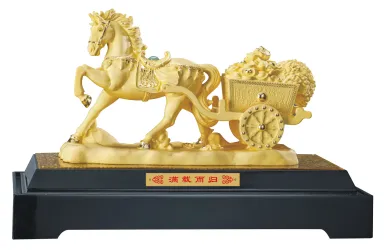 PATUNG SHIO ULAR TAHUN 2025 BAI GIFT PAJANGAN FENG SHUI PATUNG KUDA KERETA LAPIS EMAS 24K 2 ~blog/2023/6/24/60_2