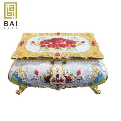 PATUNG SHIO ULAR TAHUN 2025 BAI GIFT KOTAK PERHIASAN BOX JEWELRY TEMPAT PERHIASAN - GOLD BUNGA MERAH 1 ~blog/2023/9/1/4