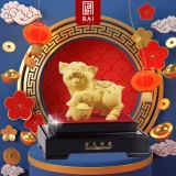 BAI GIFT PATUNG SHIO BABI LAPIS EMAS 24K PAJANGAN SHIO BABI GIOK MERAH
